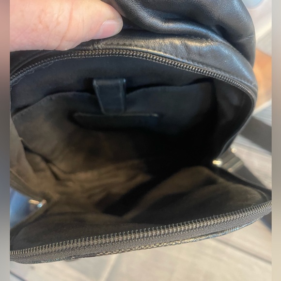 Coach Charles Pack in Signature Jacquard F54787 in GUC - Picture 7 of 11